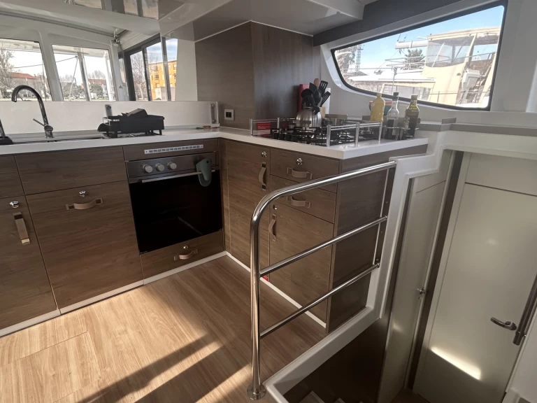 Pronajmout Katamarán se skipperem či ne Bali v Marseille