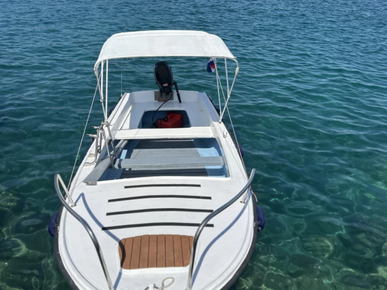 Pronajmout si Pasara Pasara 4.6 v Rogoznica