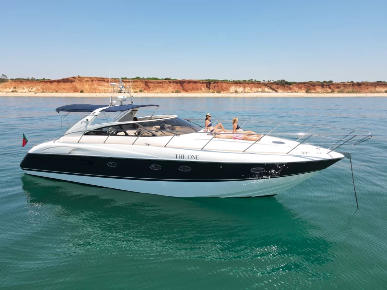 Pronájem lodi Vilamoura lákavé ceny Princess V50