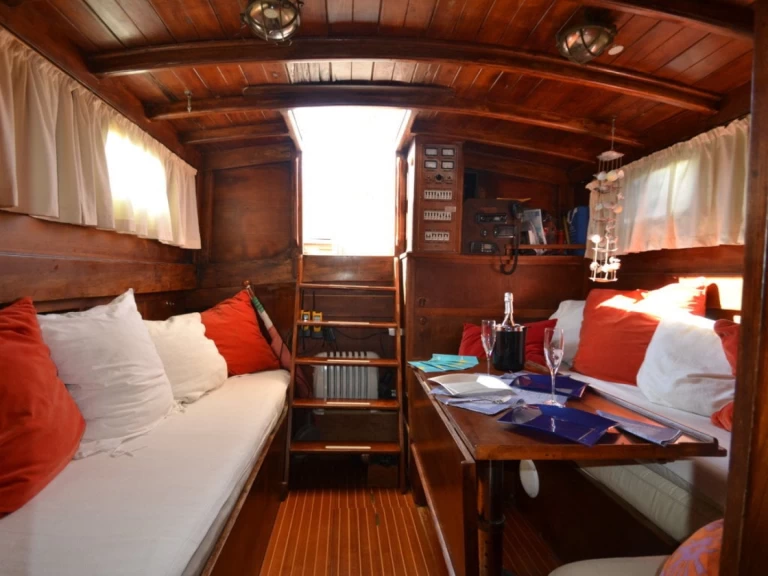 Pronájem jachty v Chiavari -SIMEONI GOLETTA 15 MT na Samboatu