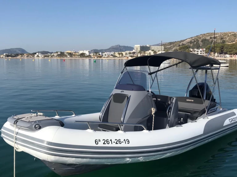 Grand Boats Golden Line G650LF jednotlivci a charterové společnosti v Puerto de Pollensa
