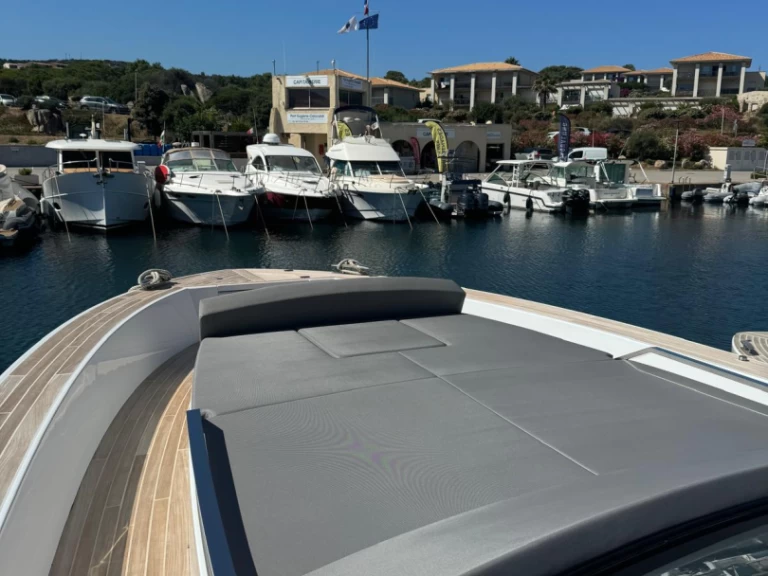 Pronajmout si Fiart SEAWALKER 43 v Porto-Vecchio