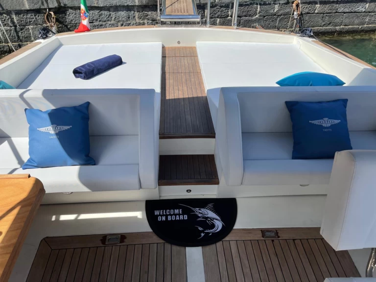 Pronajmout si Tornado 38 classic v Amalfi 