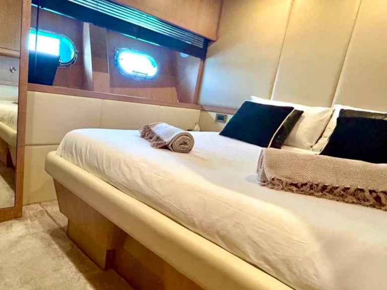 Pronajmout si Alfamarine 78 v Saint-Tropez