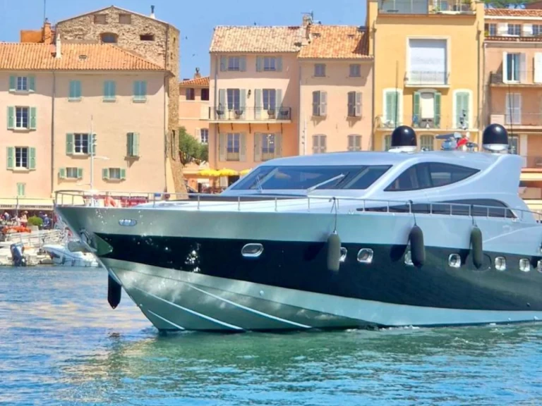 Pronajmout Jachta se skipperem či ne Alfamarine v Saint-Tropez