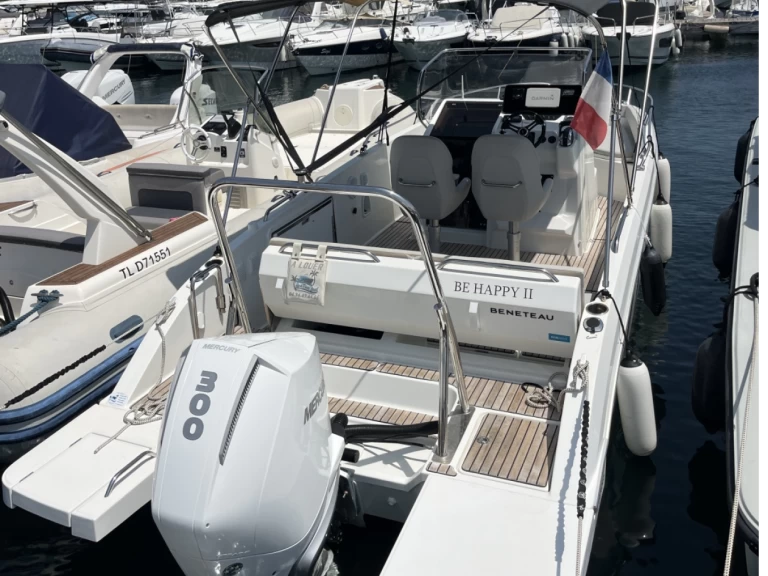 Pronájem jachty v Les Issambres -Bénéteau Flyer 8 SPACEdeck na Samboatu