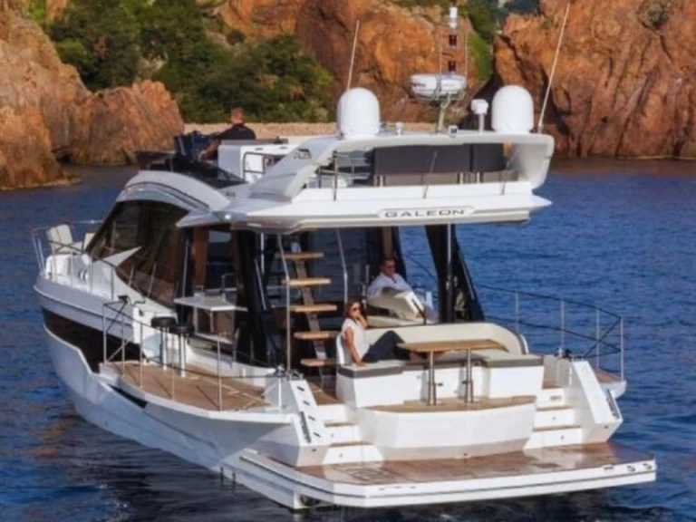 Pronájem Jachta v Saint-Tropez -Galeon Galeon 500 Fly