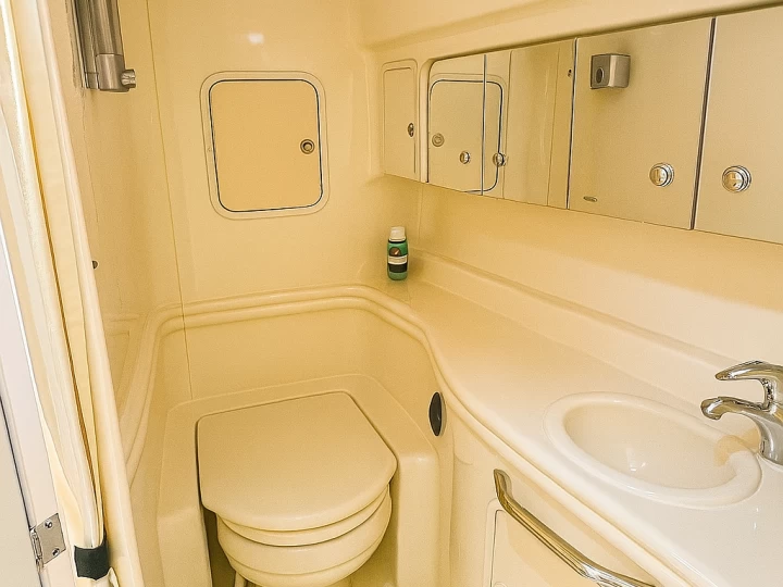 Pronájem lodi Sea Ray Sundancer 37 v Miami na Samboatu