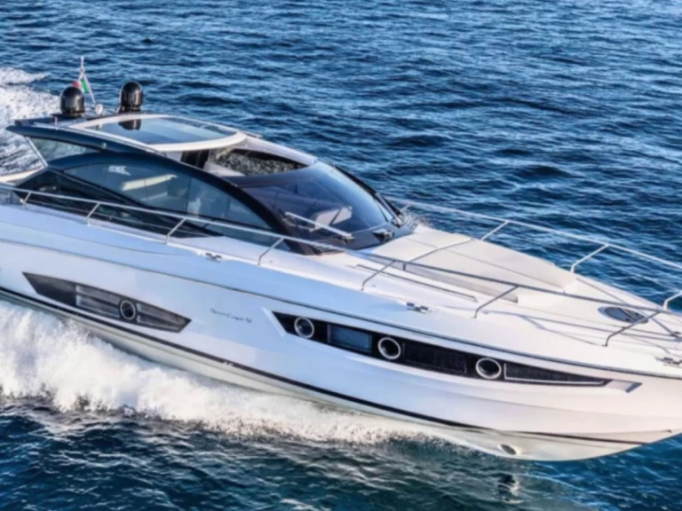 Pronájem Motorová loď Rio s licencí