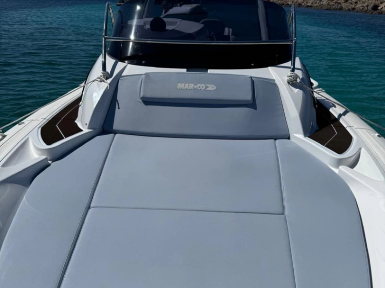 Pronájem lodi Mar-Co E-Motion 29 v Poltu Quatu na Samboatu