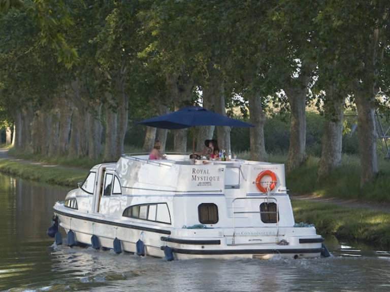 Pronájem lodi Le Boat Royal Mystique A v Branges na Samboatu