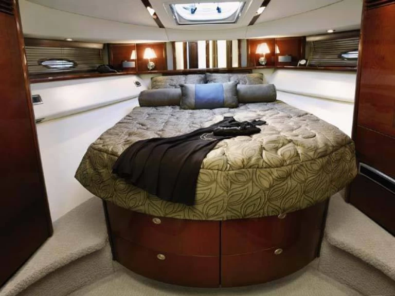 Pronájem Jachta Sea Ray s licencí