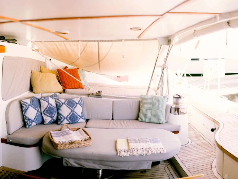 Privilege KELEA jednotlivci a charterové společnosti v West End