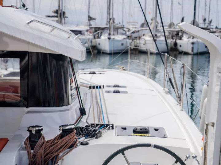 Pronájem lodi Excess Excess 14 v Alimos na Samboatu