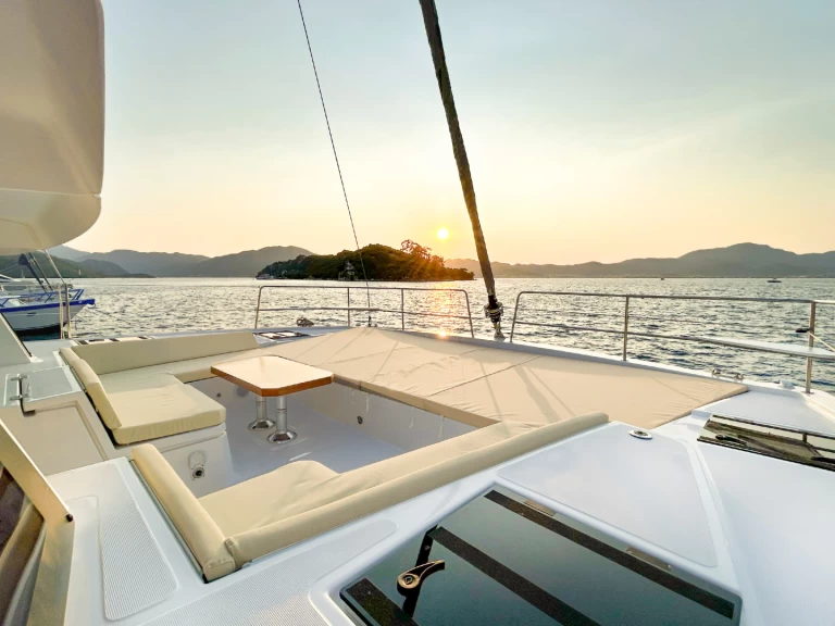 Pronájem lodi Bali Bali 4.8 v Adaköy na Samboatu