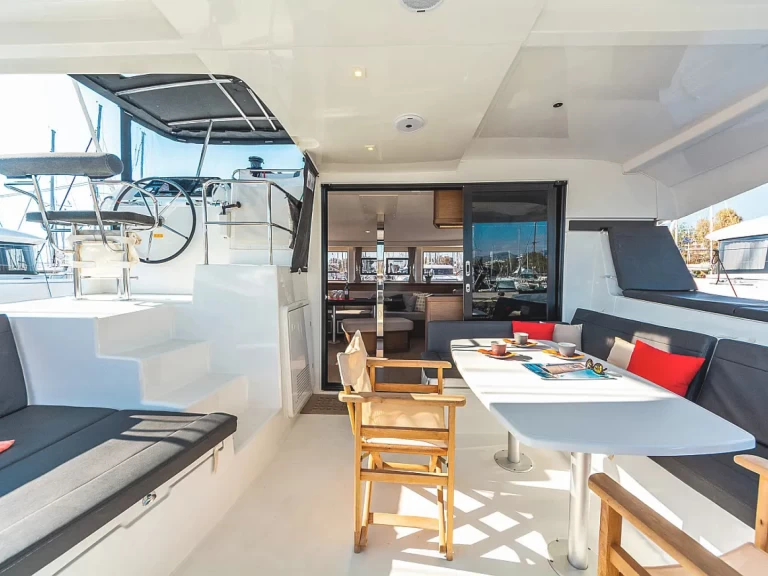 Pronájem jachty v Alimos -Lagoon Lagoon 42 na Samboatu