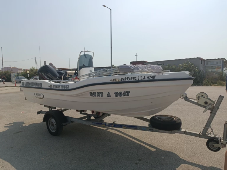 Pronájem lodi Néa Moudhaniá lákavé ceny KAVEIROS