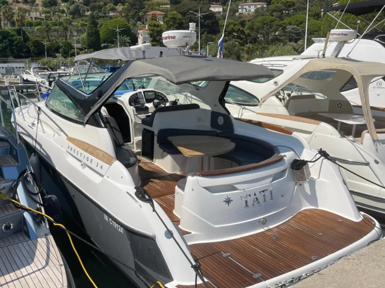 Pronájem lodi Beaulieu-sur-Mer lákavé ceny Prestige 34 Open
