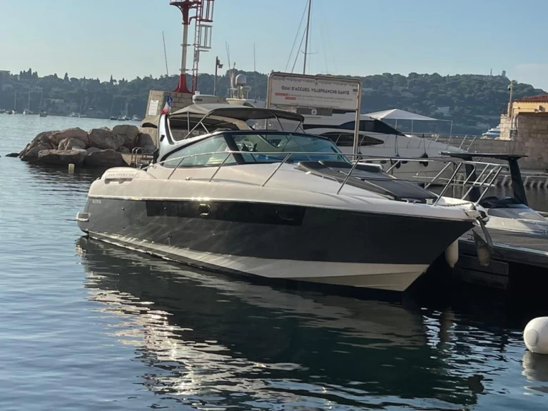 Pronájem lodi Jeanneau Prestige 34 Open v Beaulieu-sur-Mer na Samboatu