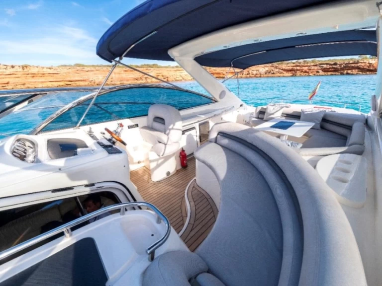 Pronájem lodi Sunseeker Camargue 50 v Ibiza Town na Samboatu