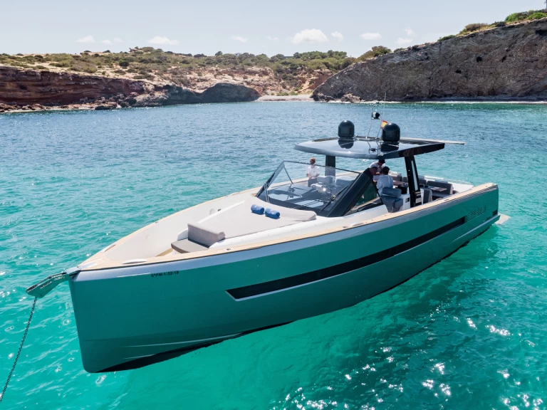 Pronajmout si Fjord 52 Lolo 3 v Ibiza Town