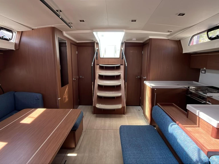 Bénéteau Oceanis 51.1 jednotlivci a charterové společnosti v Las Galletas