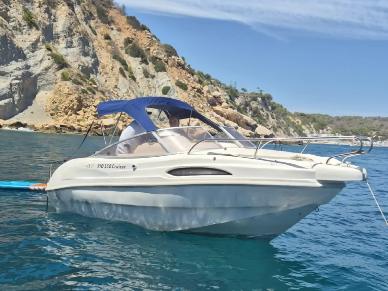 Pronájem lodi Quicksilver Activ 675 Open v Denia na Samboatu