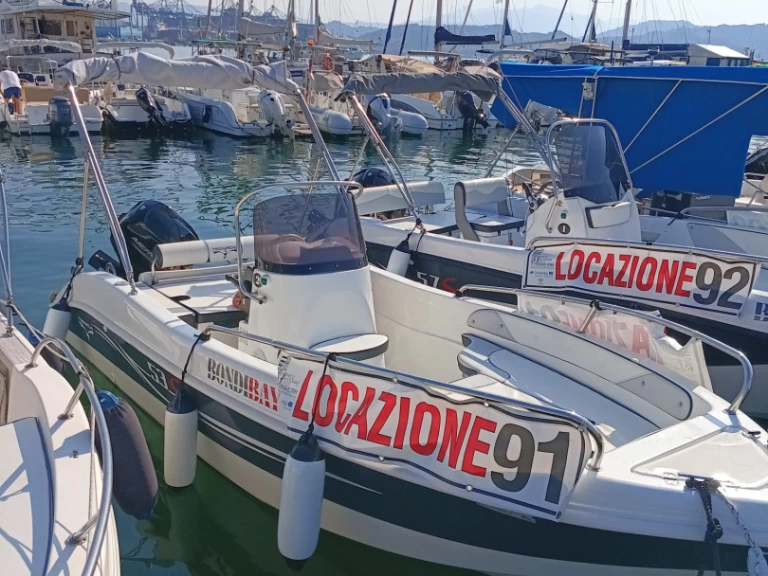 Pronájem Motorová loď v La Spezia -Trimarchi Trimarchi 53 S Enica
