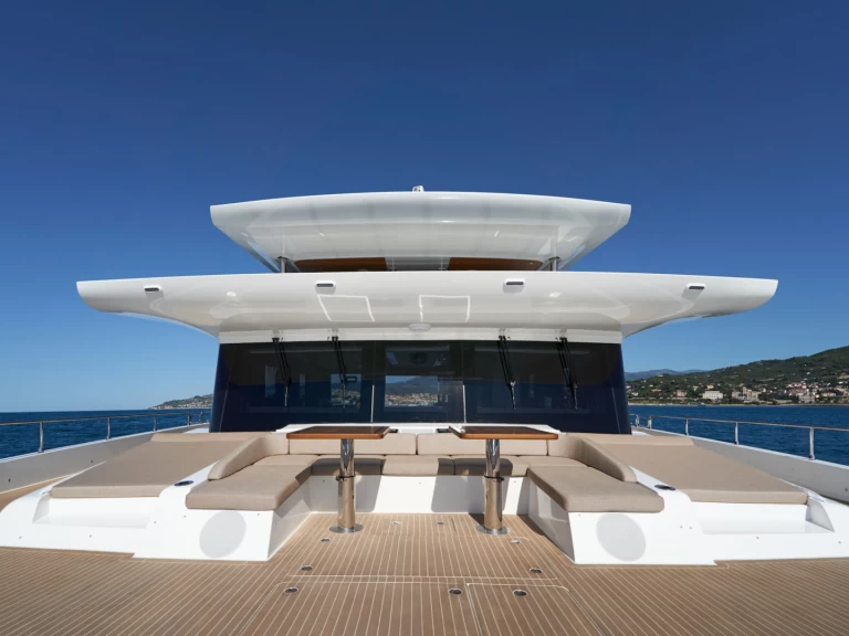  VisionF E-Cat 80 jednotlivci a charterové společnosti v Diano Marina