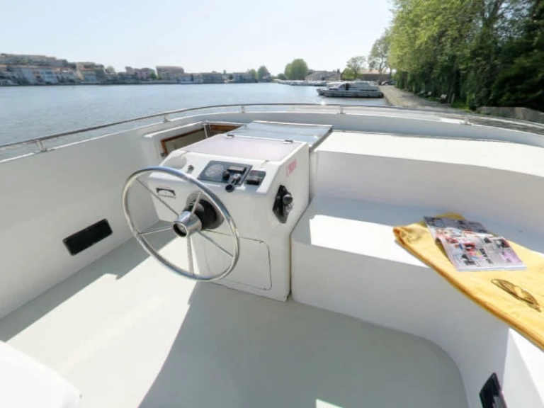 Pronajmout si Le Boat Royal Classique v Trèbes