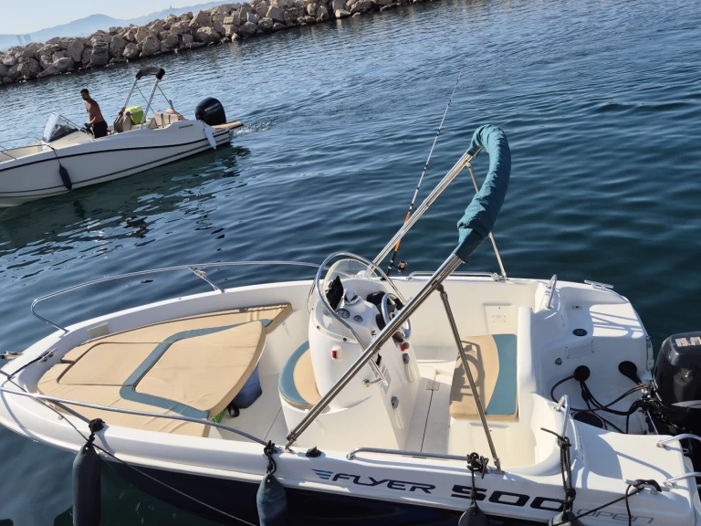 Bénéteau Flyer 500 Open jednotlivci a charterové společnosti v Marseille