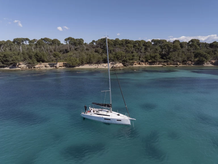 Pronájem lodi Cádiz lákavé ceny Sun Odyssey 350