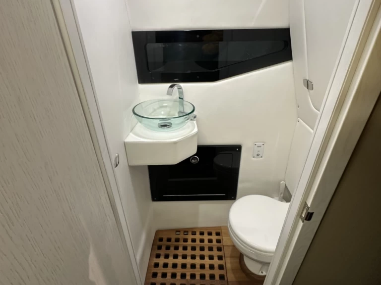 Pronájem Polotuhá loď v Antiparos -Zen ZEN 40 - Mod. 2026