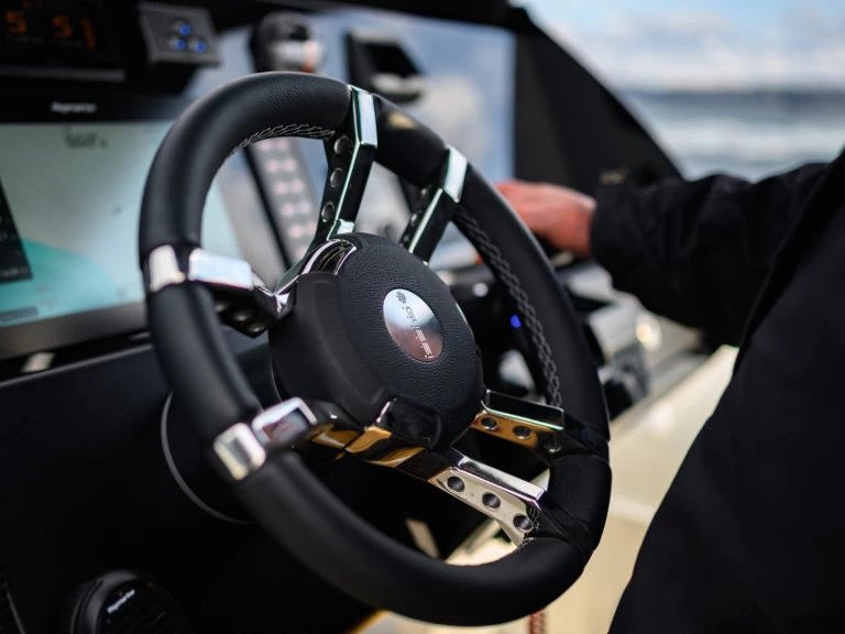 Pronájem Motorová loď ZEN MARINE s licencí