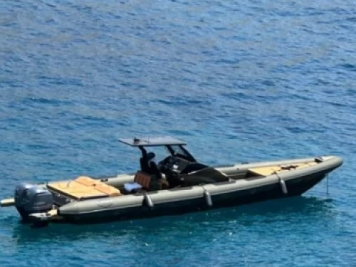 ZEN MARINE ZEN 40S jednotlivci a charterové společnosti v Pounta