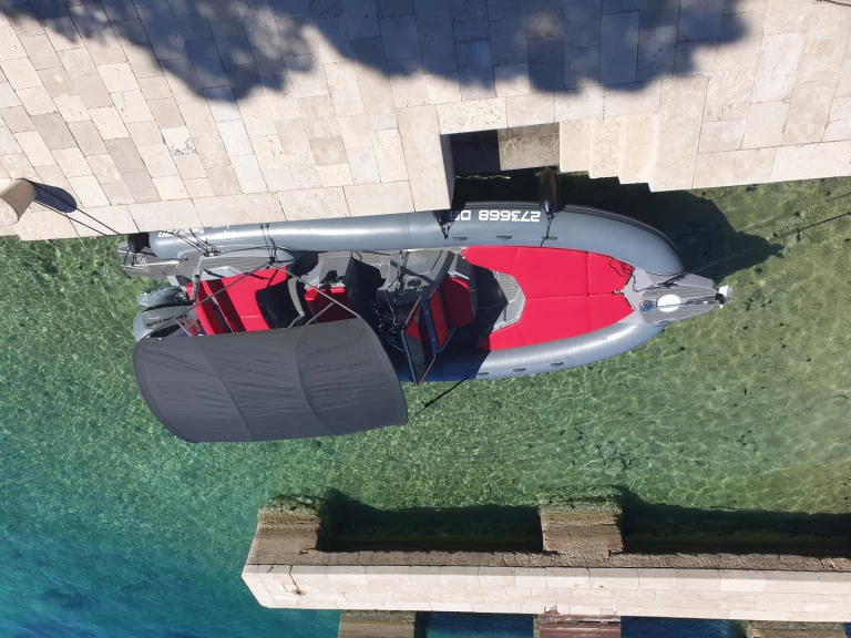 Pronajmout si Marlin Boat 790 Pro Dynamic v Marina Frapa Dubrovnik