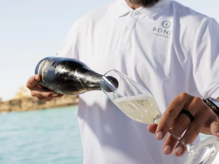 Pronájem lodi Sunseeker Portofino 46 v Vilamoura na Samboatu