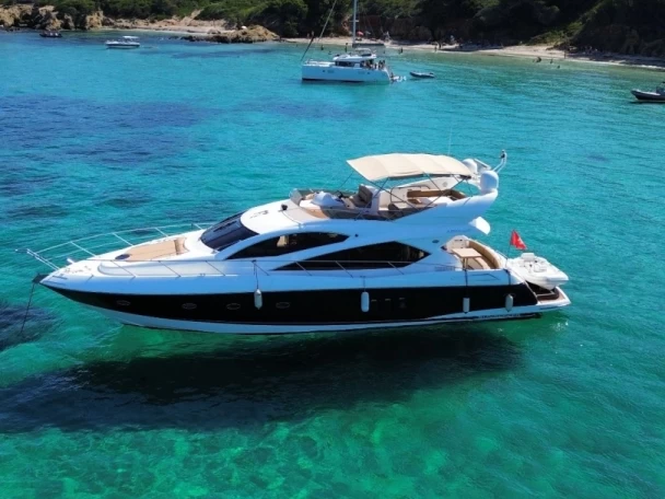 Pronajmout si Sunseeker Manhattan 60 v Port de Hyères (St Pierre)