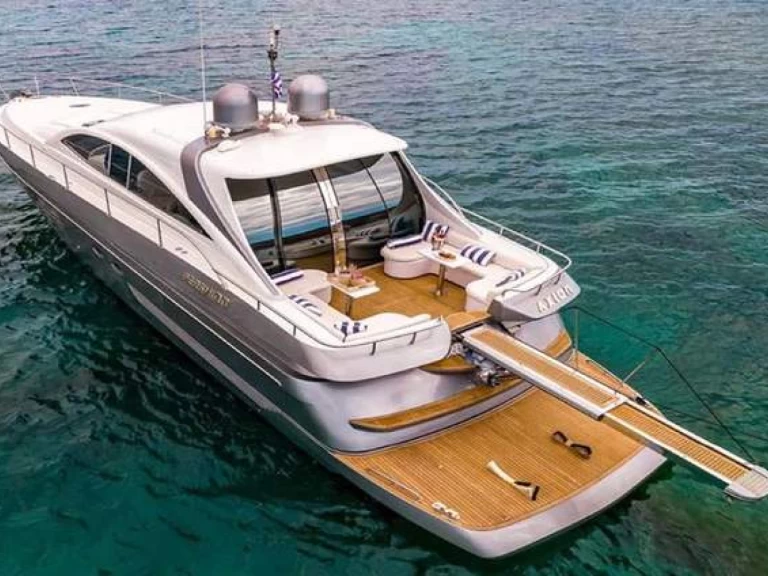 Pronajmout si Pershing Pershing 65 v Ornós