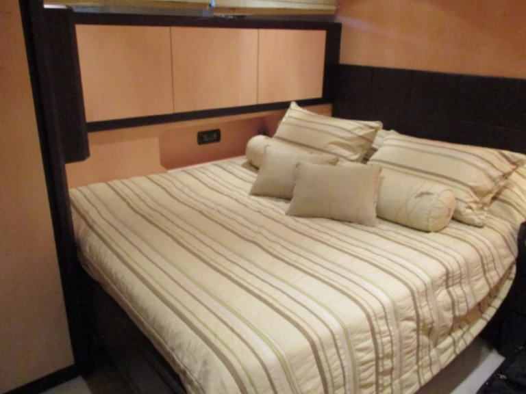 Pronájem Jachta v Positano -Mangusta Mangusta 72