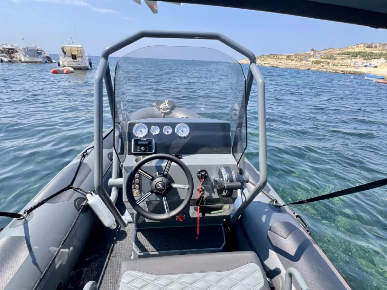 Pronájem jachty v Valletta -Highfield Patrol 540 na Samboatu
