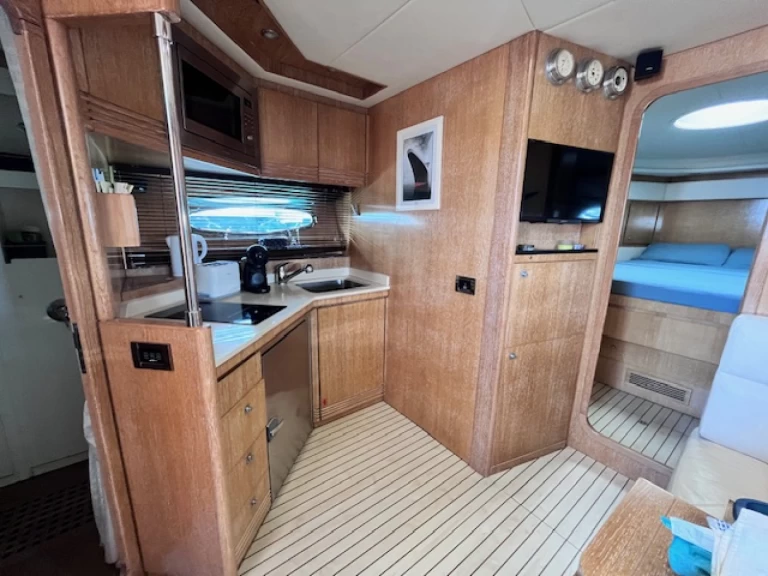 Rizzardi CR 45 jednotlivci a charterové společnosti v Villeneuve-Loubet