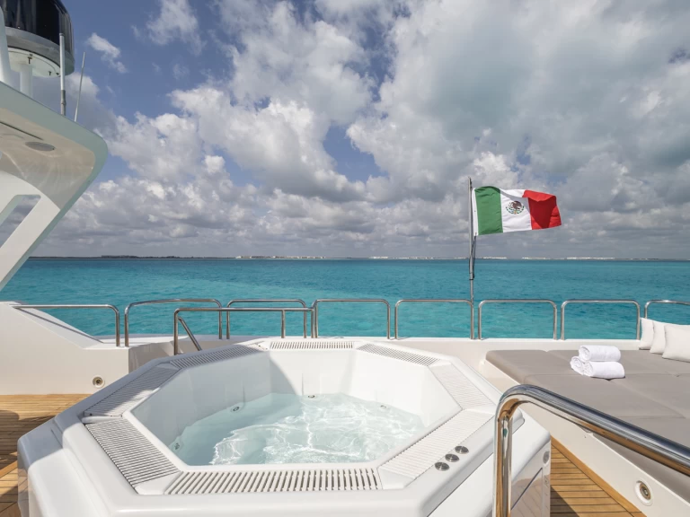 Pronájem lodi Cancún lákavé ceny 115