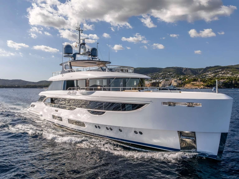 Pronájem Jachta v Nassau -Benetti ALPHA WAVES 