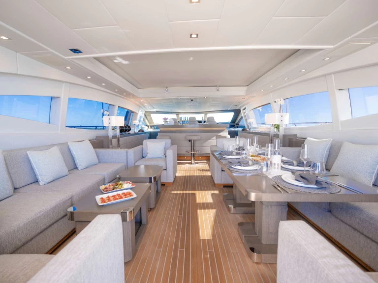 Pronajmout si Mangusta TOTAL v Miami