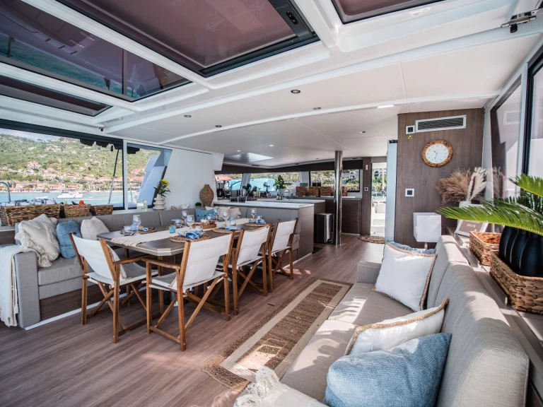 Bali Southern Queen jednotlivci a charterové společnosti v Britské Panenské ostrovy