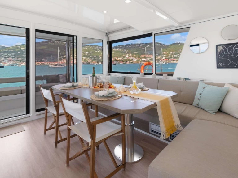 Pronájem Jachta v Americké Panenské ostrovy -Bali Cleopatra