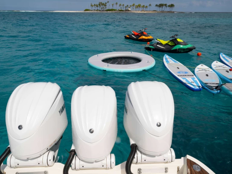 Mangusta TOTAL jednotlivci a charterové společnosti v Miami