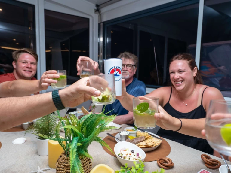 Pronájem lodi Britské Panenské ostrovy lákavé ceny Destiny Unbound