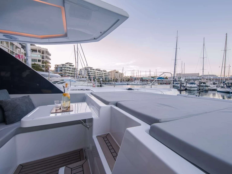 Pronájem Jachta v Americké Panenské ostrovy -Robertson and Caine Boatox